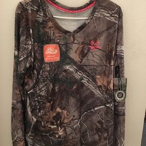 Long sleeve camo top